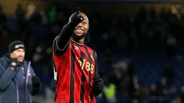 开云-留下樱桃告别礼，塞梅尼奥何时收获曼城新年礼？