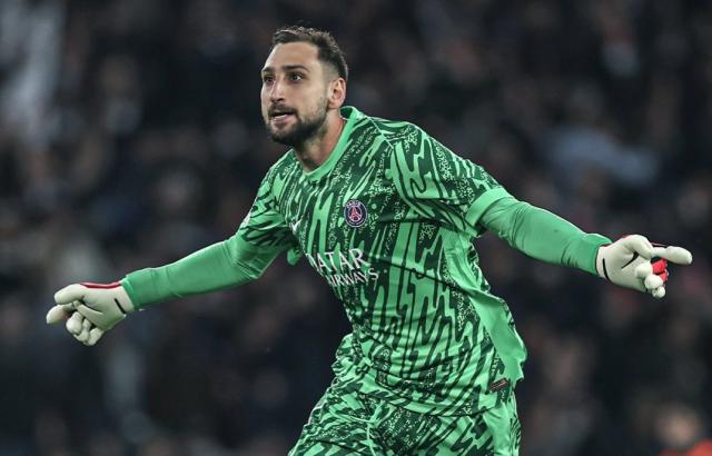 开云app-唐纳鲁马vs佐默：通往决赛之门，靠两位门神推开