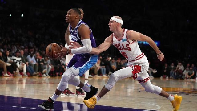 开云app-卡鲁索自述为何离开湖人：想留下但续约金额谈不拢