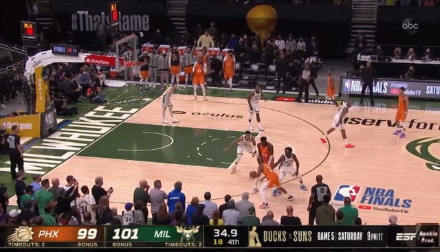 开云官网-决胜时刻钳断布克 霍勒迪将雄鹿旗帜插上天王山