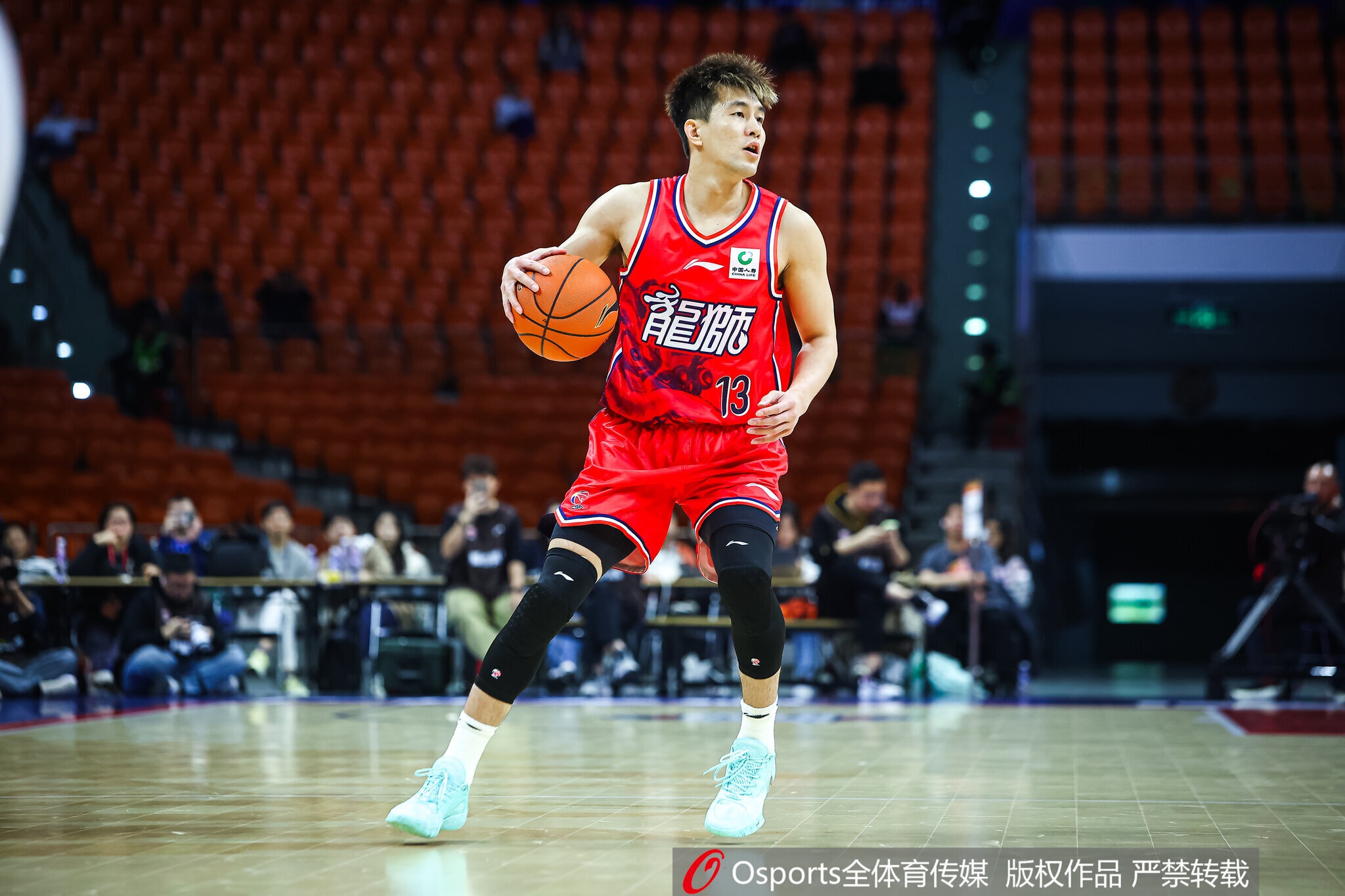 开云app-2年白打？郭艾伦遭诈骗金额近千万 他与广州签约2年&amp;年薪600万元